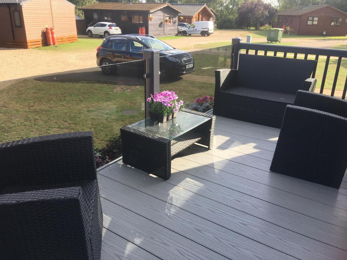 Tattershall Lakes Retreat 3 Bedroom Mini Lodge Waddington  Exterior photo
